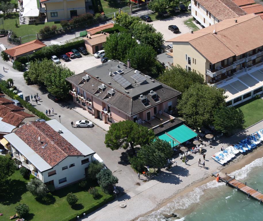 Bellerive Ristorante Albergo Manerba del Garda Eksteriør bilde