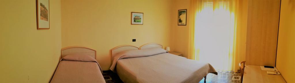 Bellerive Ristorante Albergo Manerba del Garda Eksteriør bilde