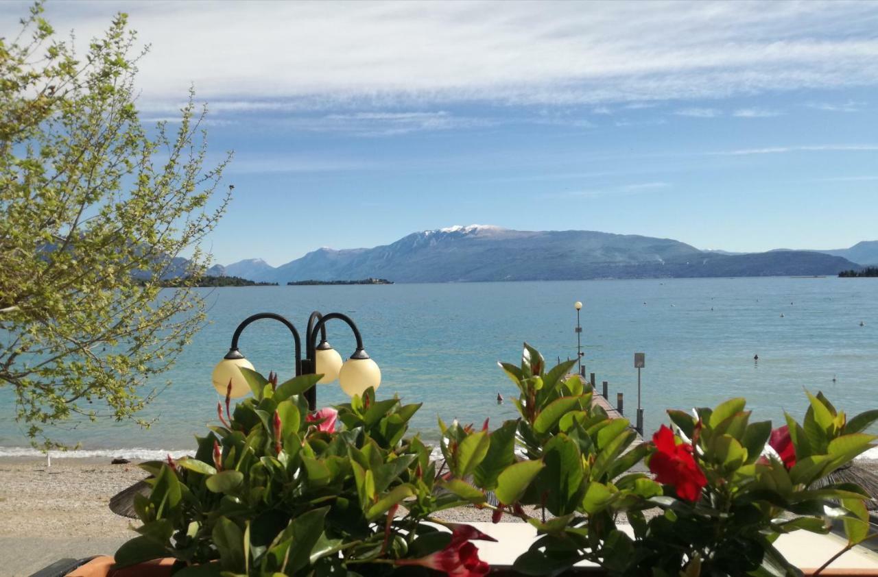 Bellerive Ristorante Albergo Manerba del Garda Eksteriør bilde